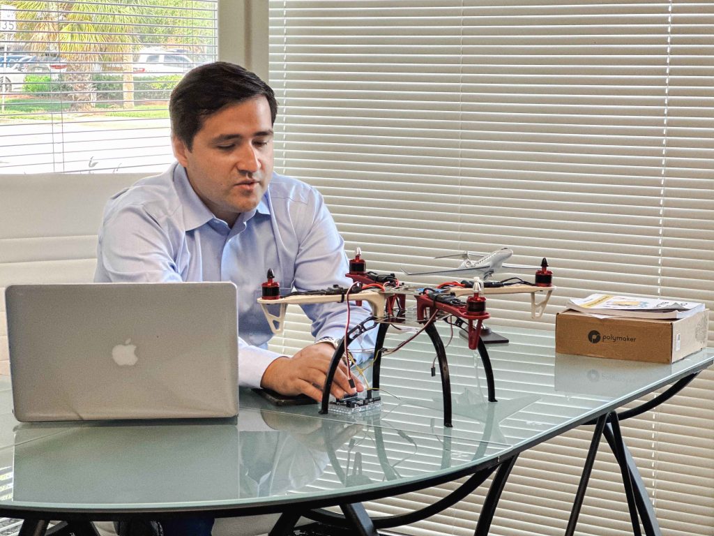 fly-controller-navigation